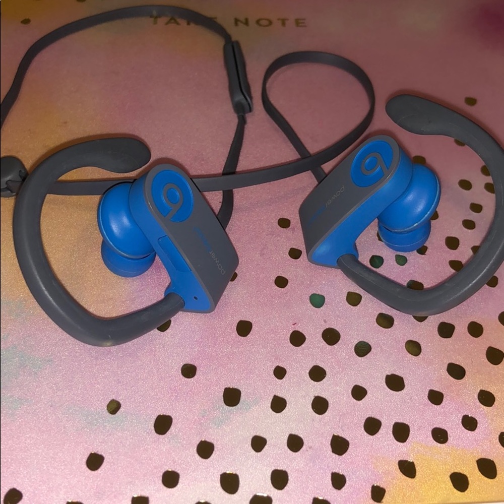 POWERBEATS3